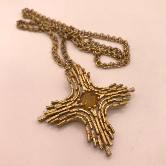 Vintage Sarah Coventry Gold-Tone Cross Pendant Necklace - Picture 8 of 11